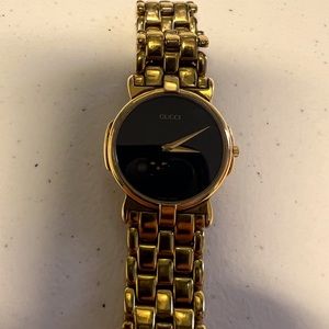 Mens Gold Gucci 3400M watch